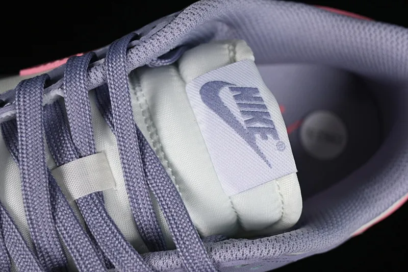 All categories Nk SB Dunk series Nk SB Dunk Low low-top sneakers Nk SB Dunk Low white, blue and pink color SB smashed backboard fashion casual sneakers DD1503-500
